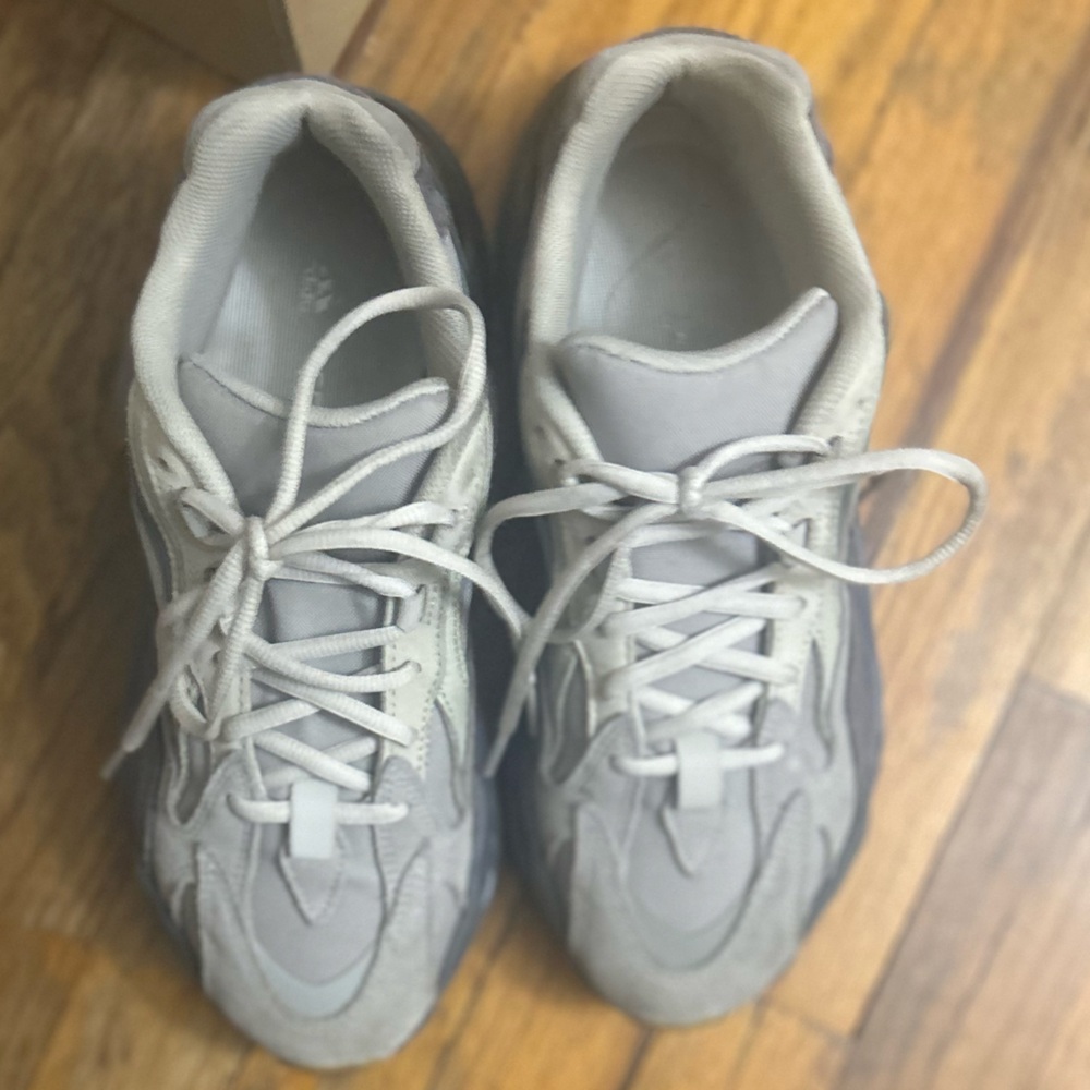 Yeezy 700 V2 Tephra